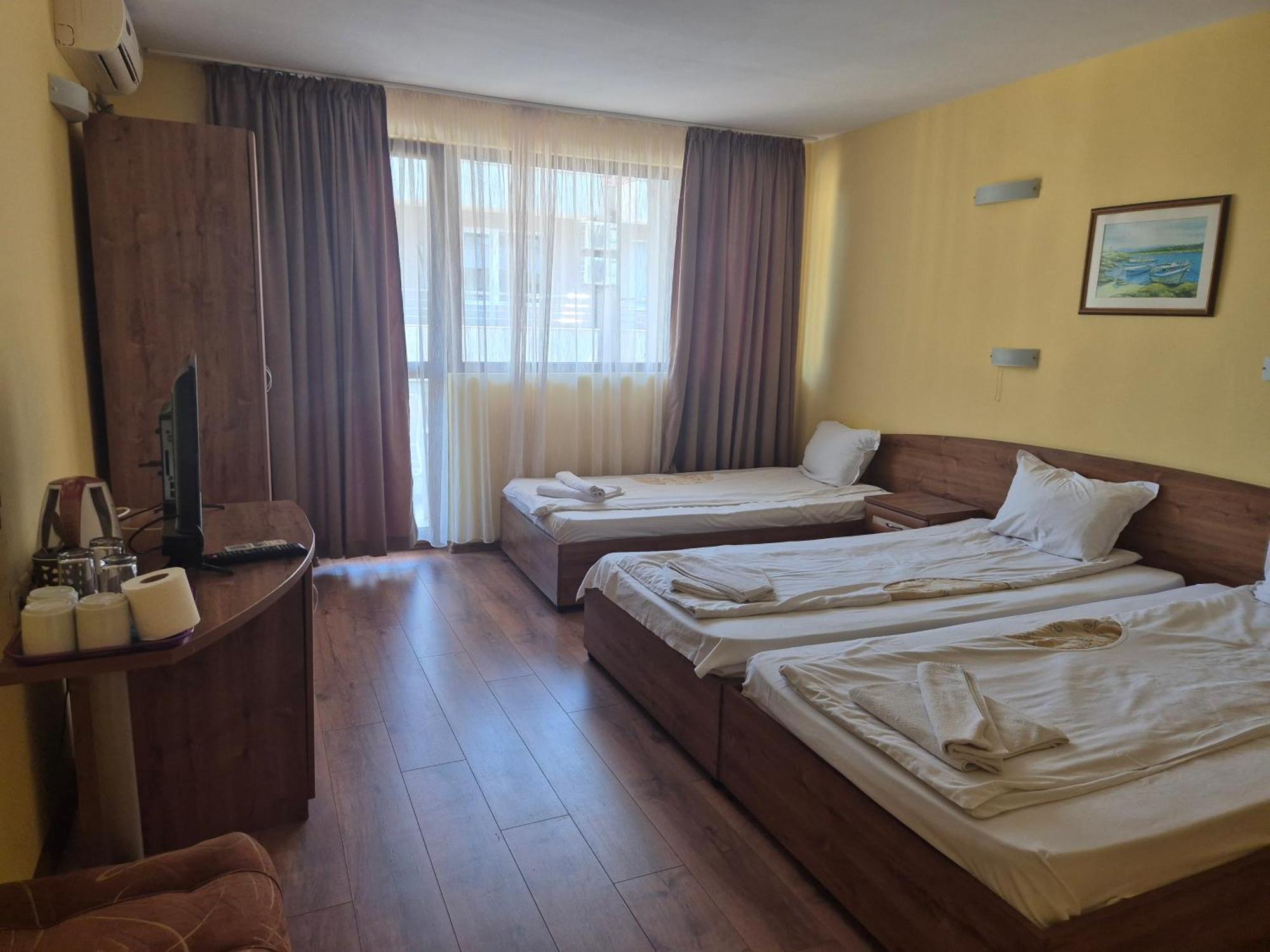 Vladimirov Guest House Primorsko Exterior foto